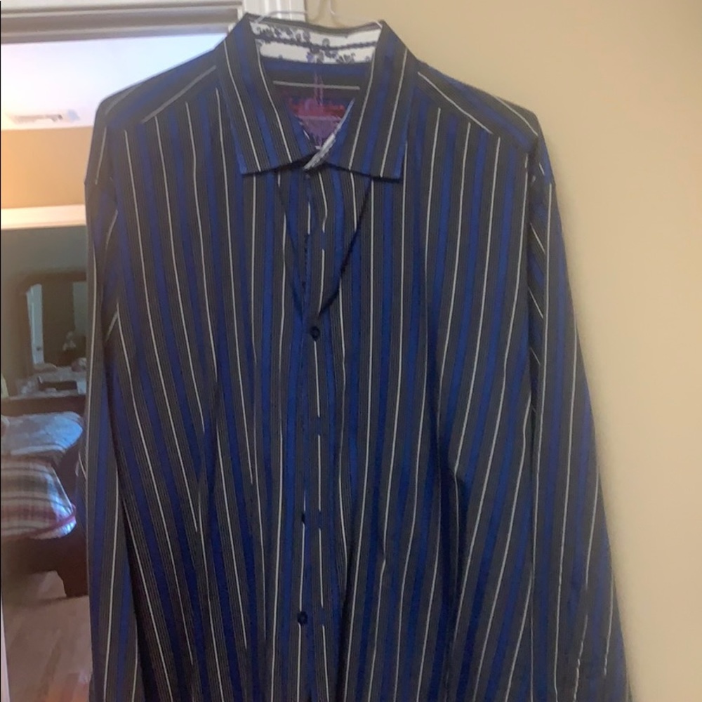 Robert Graham shirt